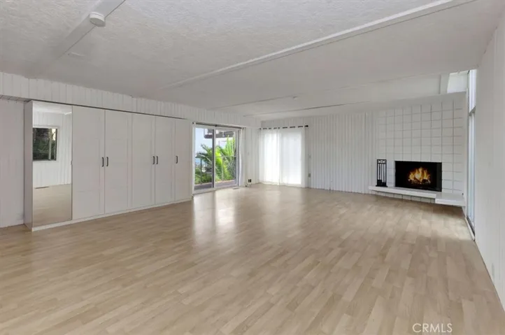 Primary Suite - Ocean view with gas fireplace