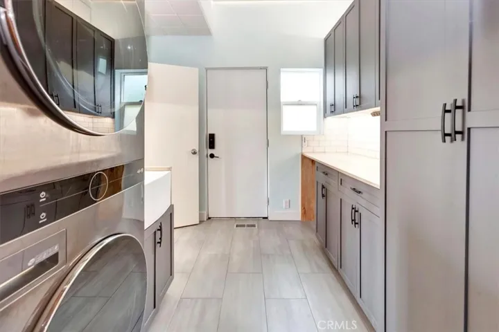 Upgraded laundry room