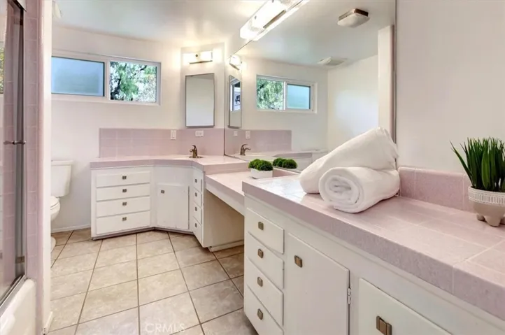 Main level bathroom