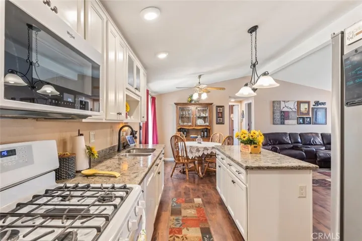 33445 9th Street, Winchester, California 92596