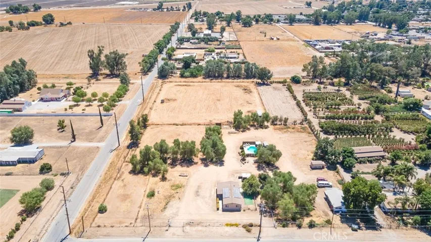33445 9th Street, Winchester, California 92596