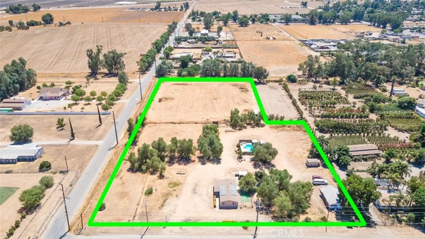 33445 9th Street, Winchester, California 92596