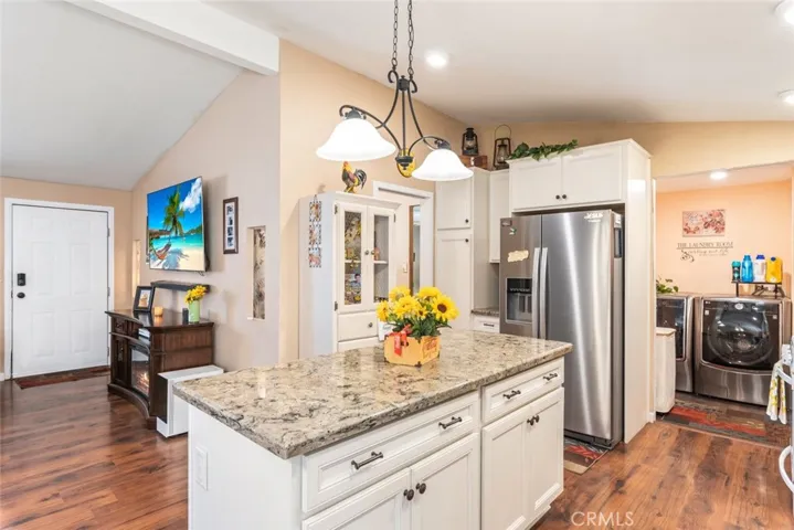 33445 9th Street, Winchester, California 92596