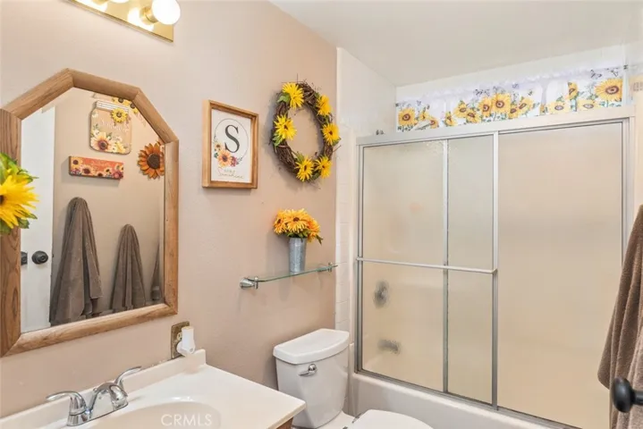 33445 9th Street, Winchester, California 92596