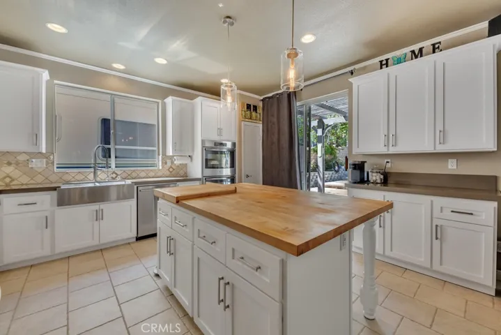 29143 Saint Tropez Place, Castaic, California 91384
