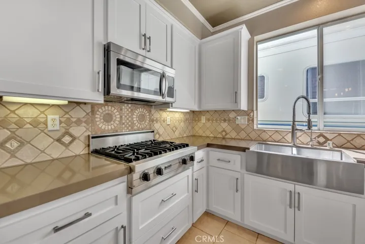 29143 Saint Tropez Place, Castaic, California 91384