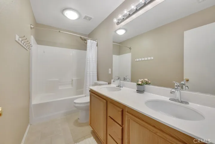 29143 Saint Tropez Place, Castaic, California 91384