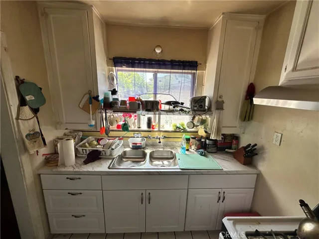 Unit 2 kitchen