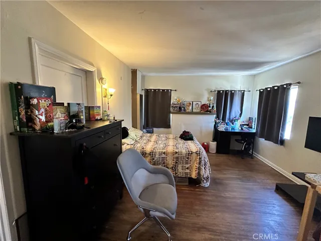 Unit 2 living rm