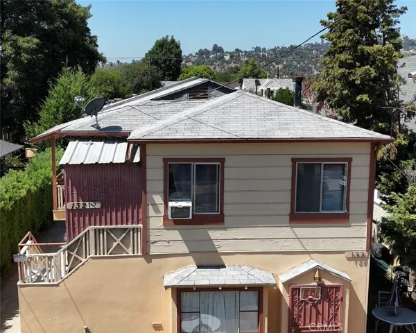Upstairs Unit