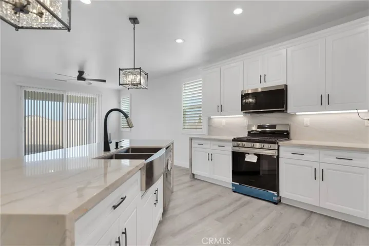 11702 Cloverlawn Court, Adelanto, California 92301