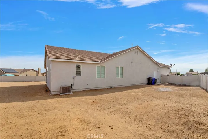 11702 Cloverlawn Court, Adelanto, California 92301