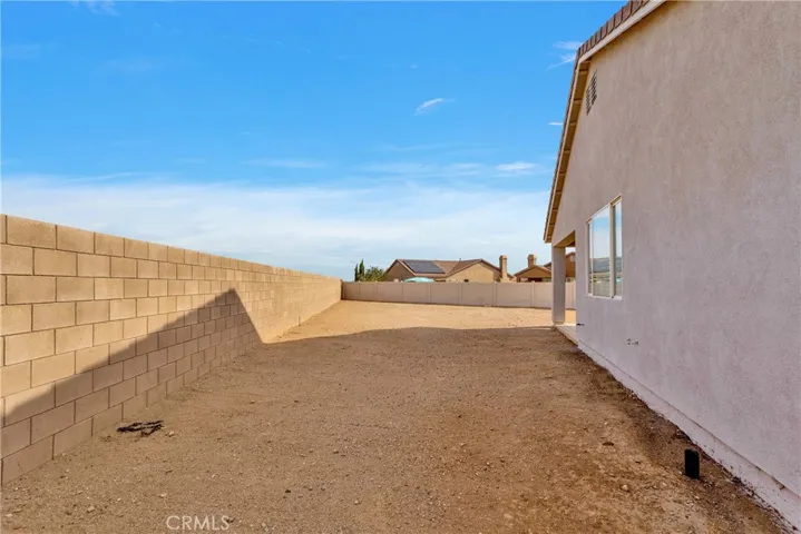 11702 Cloverlawn Court, Adelanto, California 92301