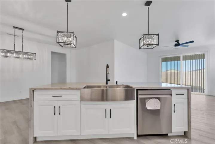 11702 Cloverlawn Court, Adelanto, California 92301