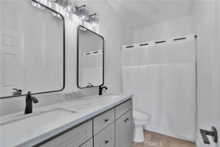 11702 Cloverlawn Court, Adelanto, California 92301