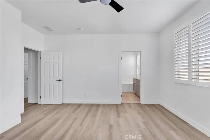 11702 Cloverlawn Court, Adelanto, California 92301