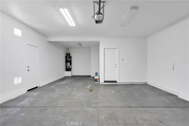 11702 Cloverlawn Court, Adelanto, California 92301