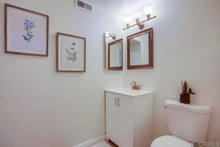 724 Paradise Cove Way, Oceanside, California 92058