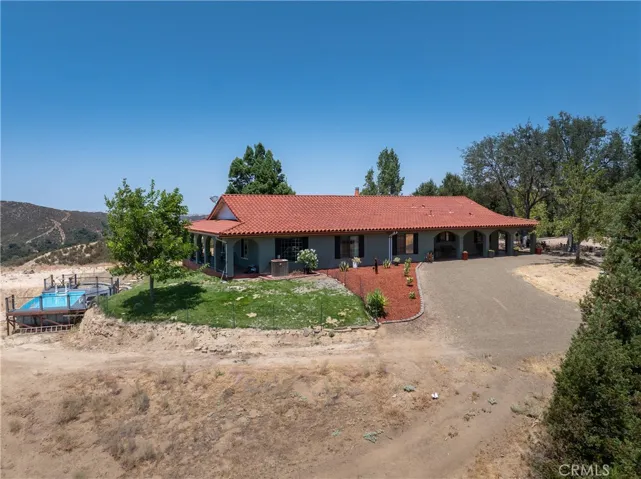 9785 Huer Huero Road, Creston, California 93432