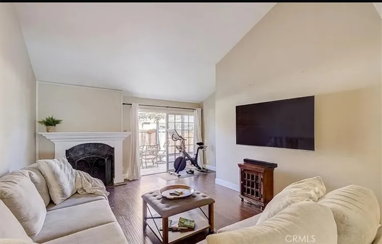 5071 Apple Tree, Irvine, California 92612