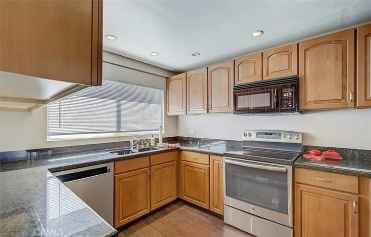 5071 Apple Tree, Irvine, California 92612