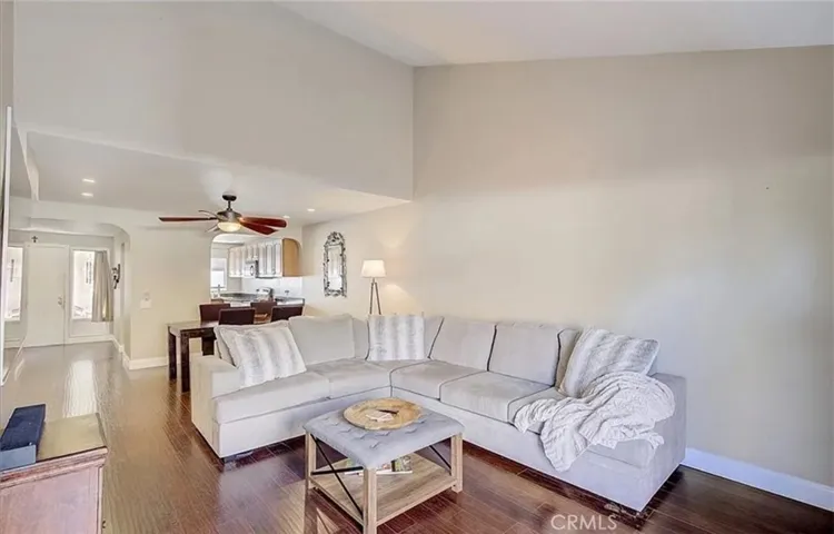 5071 Apple Tree, Irvine, California 92612