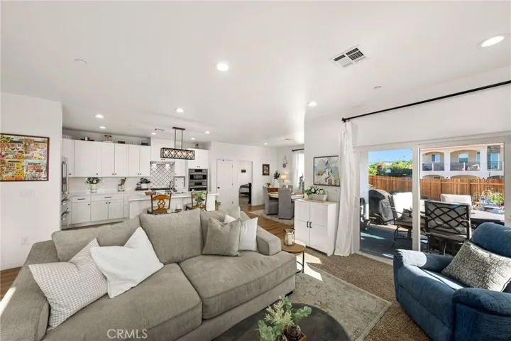 16810 La Bella Villa, Riverside, California 92503