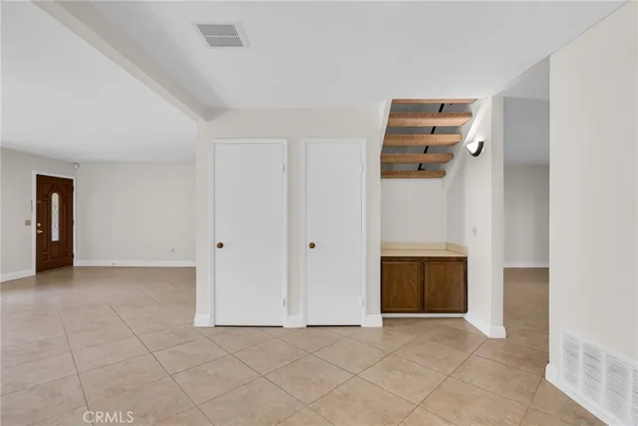 7054 Poco Senda, Riverside, California 92504