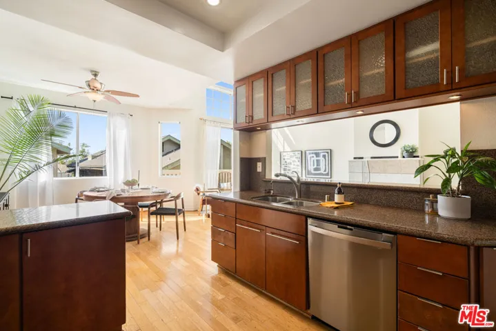 2677 Centinela Avenue 309, Santa Monica, California 90405