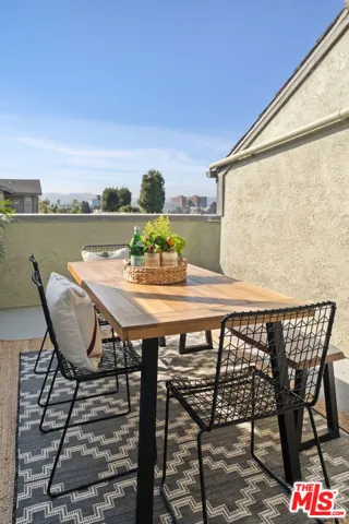 2677 Centinela Avenue 309, Santa Monica, California 90405