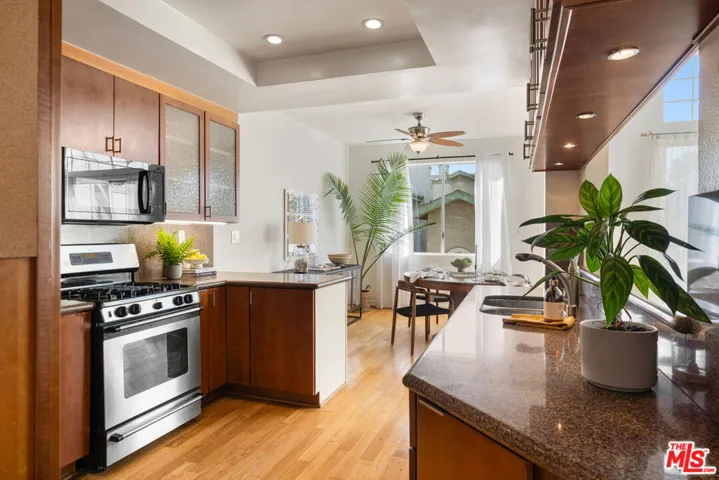 2677 Centinela Avenue 309, Santa Monica, California 90405