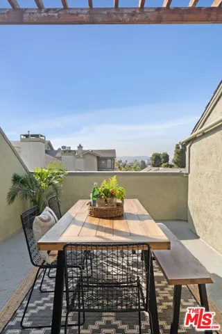 2677 Centinela Avenue 309, Santa Monica, California 90405
