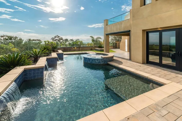 6768 Strawberry Place, Carlsbad, California 92011