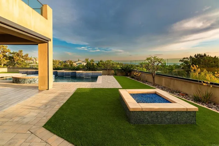 6768 Strawberry Place, Carlsbad, California 92011