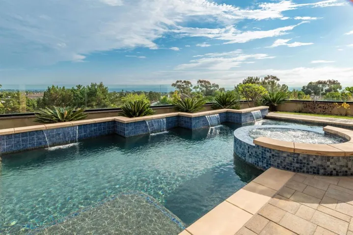 6768 Strawberry Place, Carlsbad, California 92011
