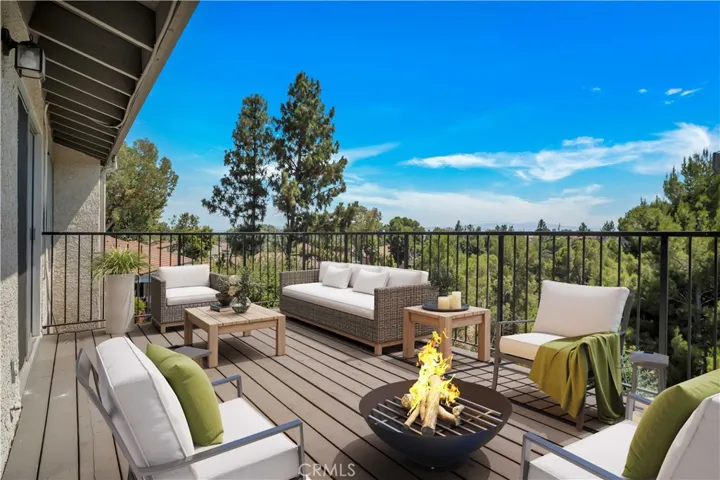 11449 N Tampa Avenue 138, Porter Ranch, California 91326