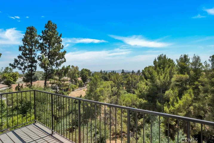 11449 N Tampa Avenue 138, Porter Ranch, California 91326