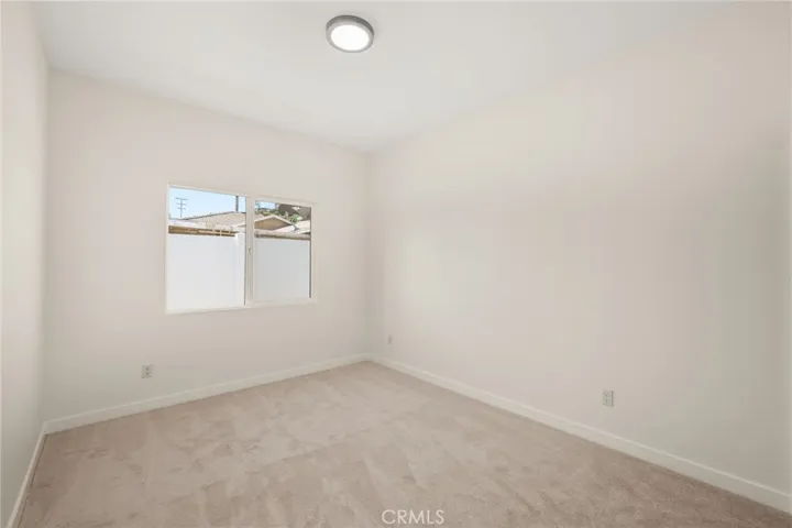 135 N Vicentia Avenue, Corona, California 92882