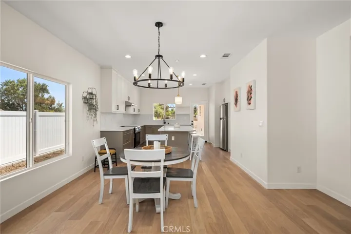 135 N Vicentia Avenue, Corona, California 92882