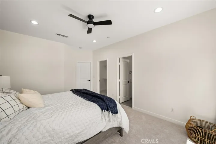 135 N Vicentia Avenue, Corona, California 92882