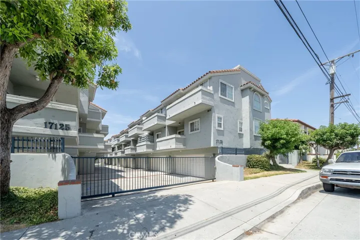 17125 S Vermont Avenue 9, Gardena, California 90247