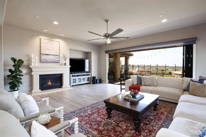 15623 Via Santa Pradera, San Diego, California 92131
