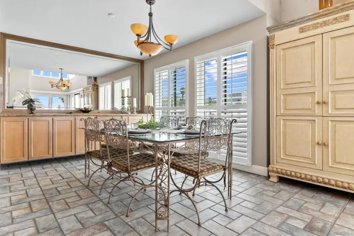 7550 Eads Ave 404, La Jolla, California 92037