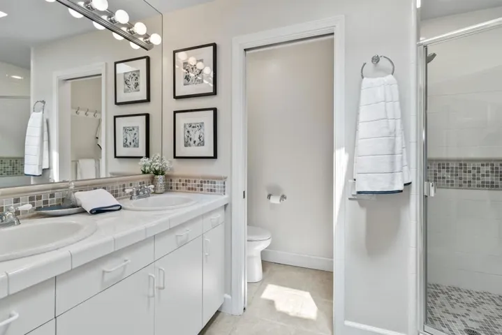 7550 Eads Ave 404, La Jolla, California 92037