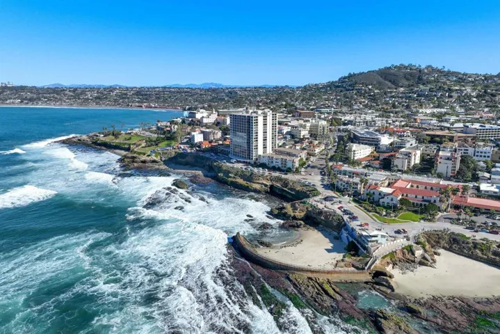 7550 Eads Ave 404, La Jolla, California 92037