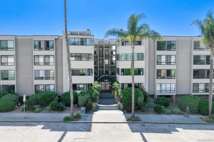 7550 Eads Ave 404, La Jolla, California 92037