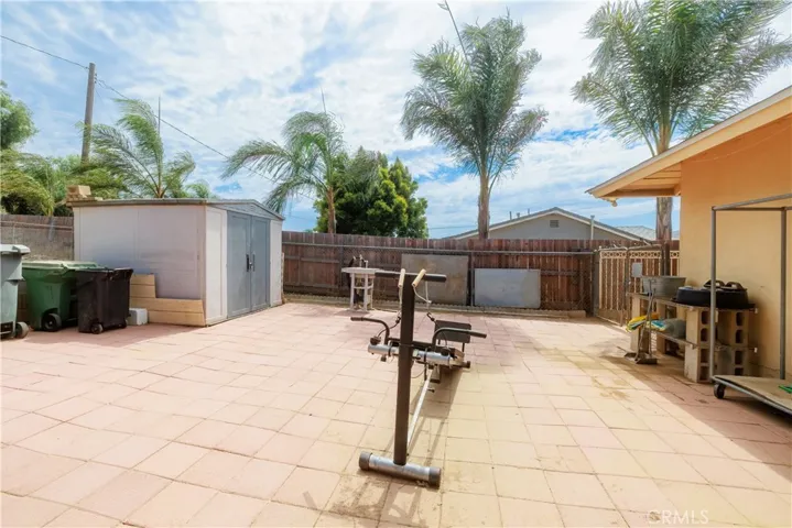 2310 Loveland Drive, Jurupa Valley, California 92509
