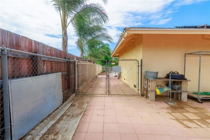 2310 Loveland Drive, Jurupa Valley, California 92509