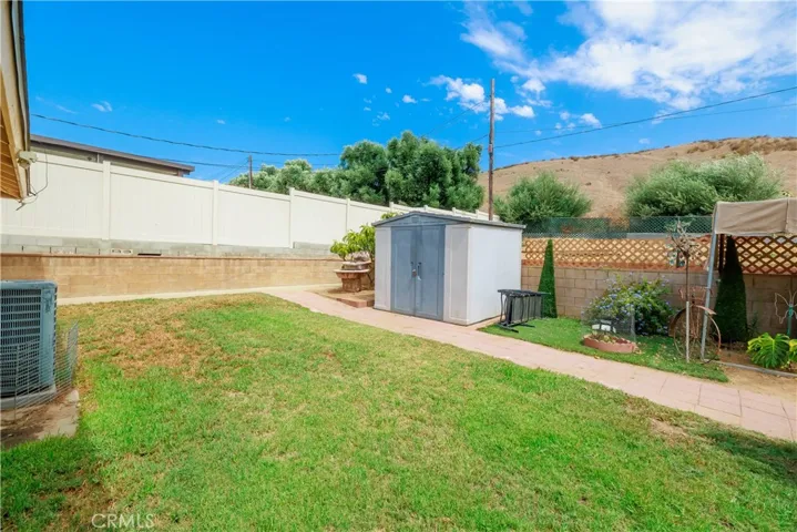 2310 Loveland Drive, Jurupa Valley, California 92509