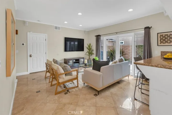 18207 Leaf Circle, Huntington Beach, California 92648